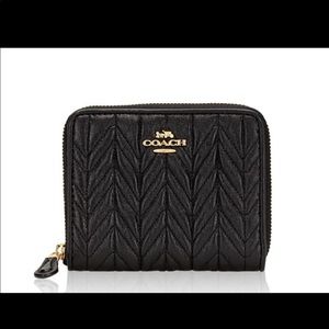 Quilted Zip Around Small Wallet Black unworn